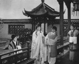 宝钗黛玉燕窝粥事件解析：职场新人如何应对复杂人际关系(图5)